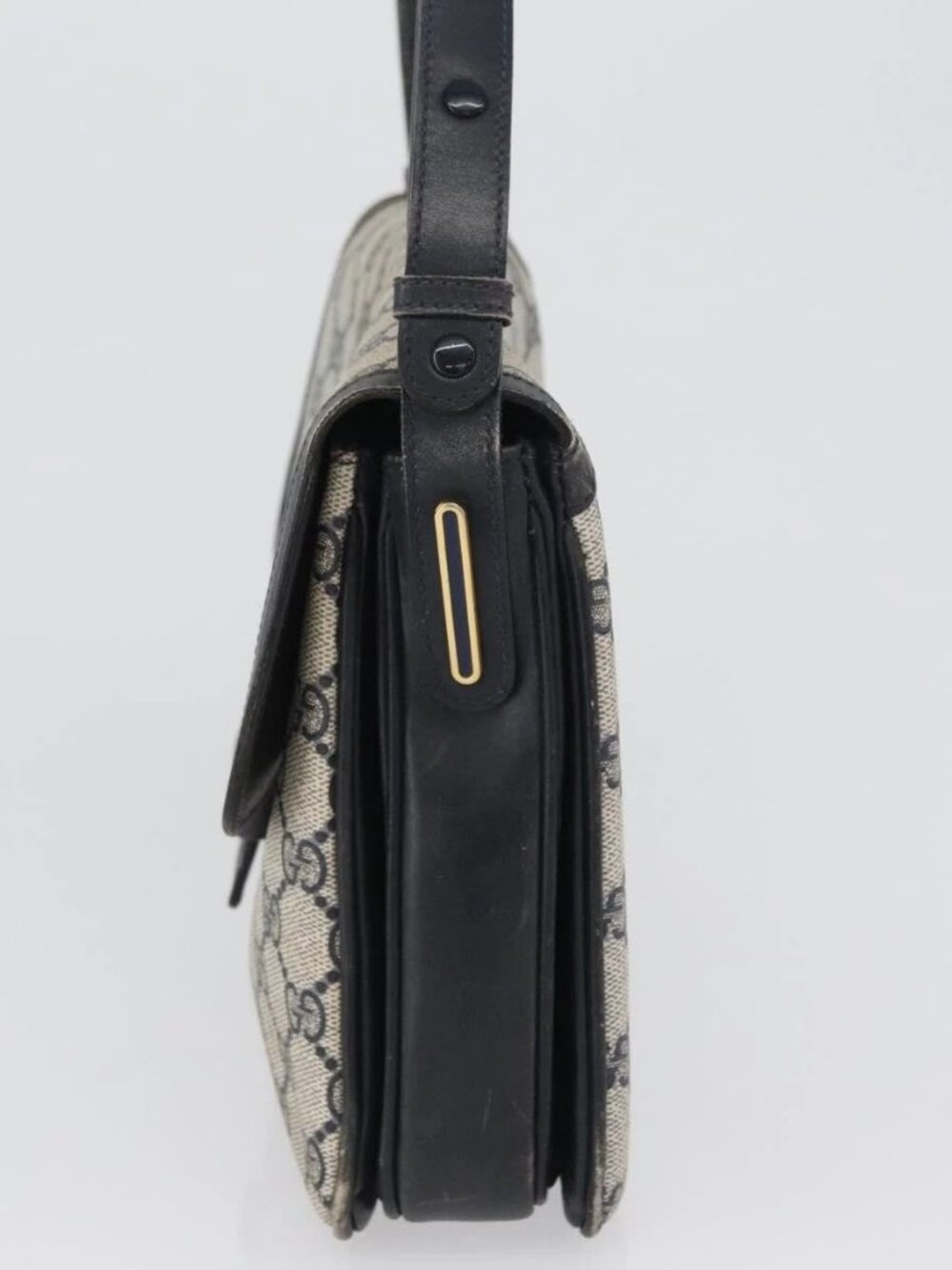 GUCCI GG Supreme Shoulder Bag PVC Navy Gold - Picture 6 of 16